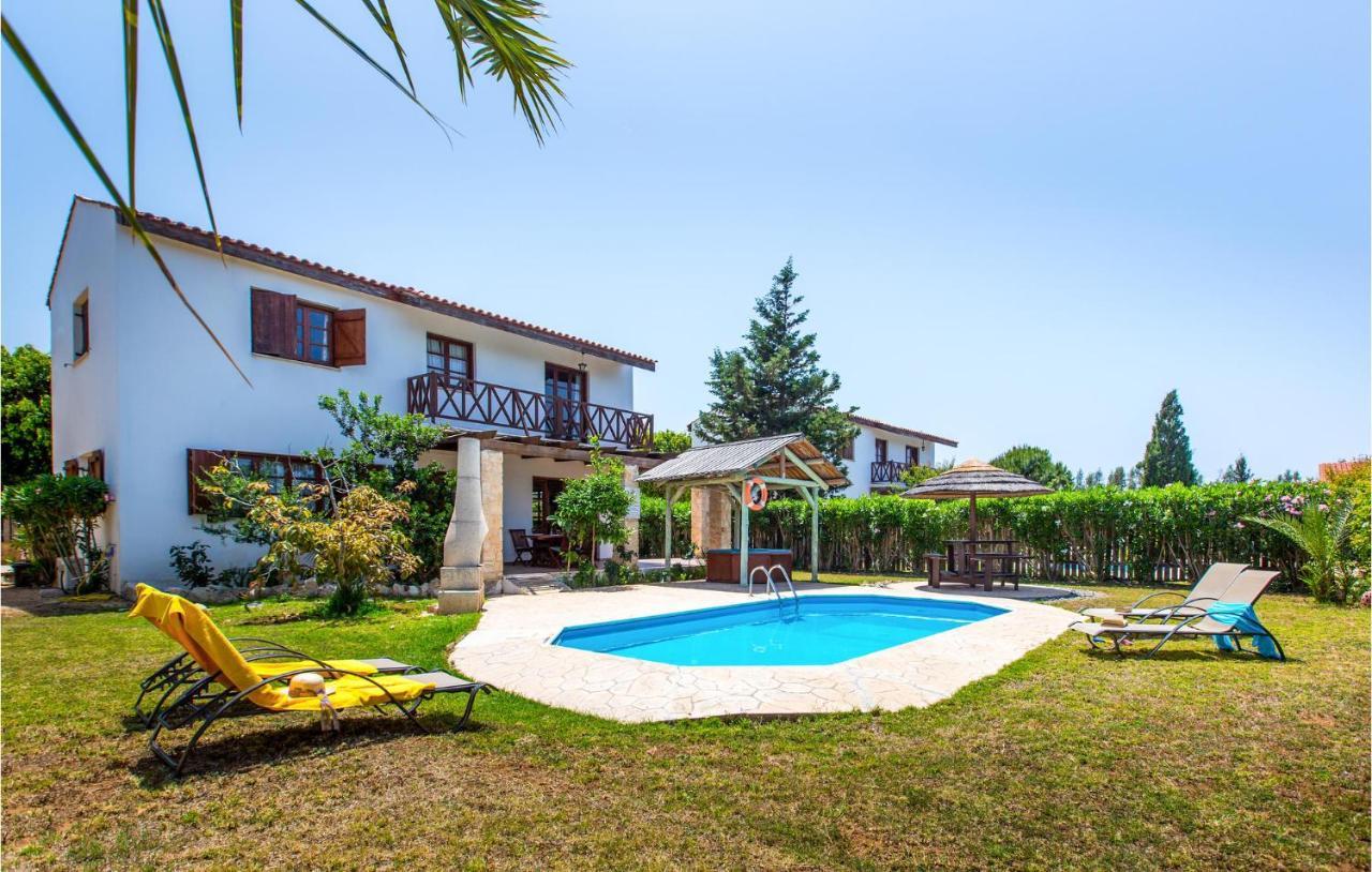 Amazing Home In Pomos With Wifi Exteriér fotografie