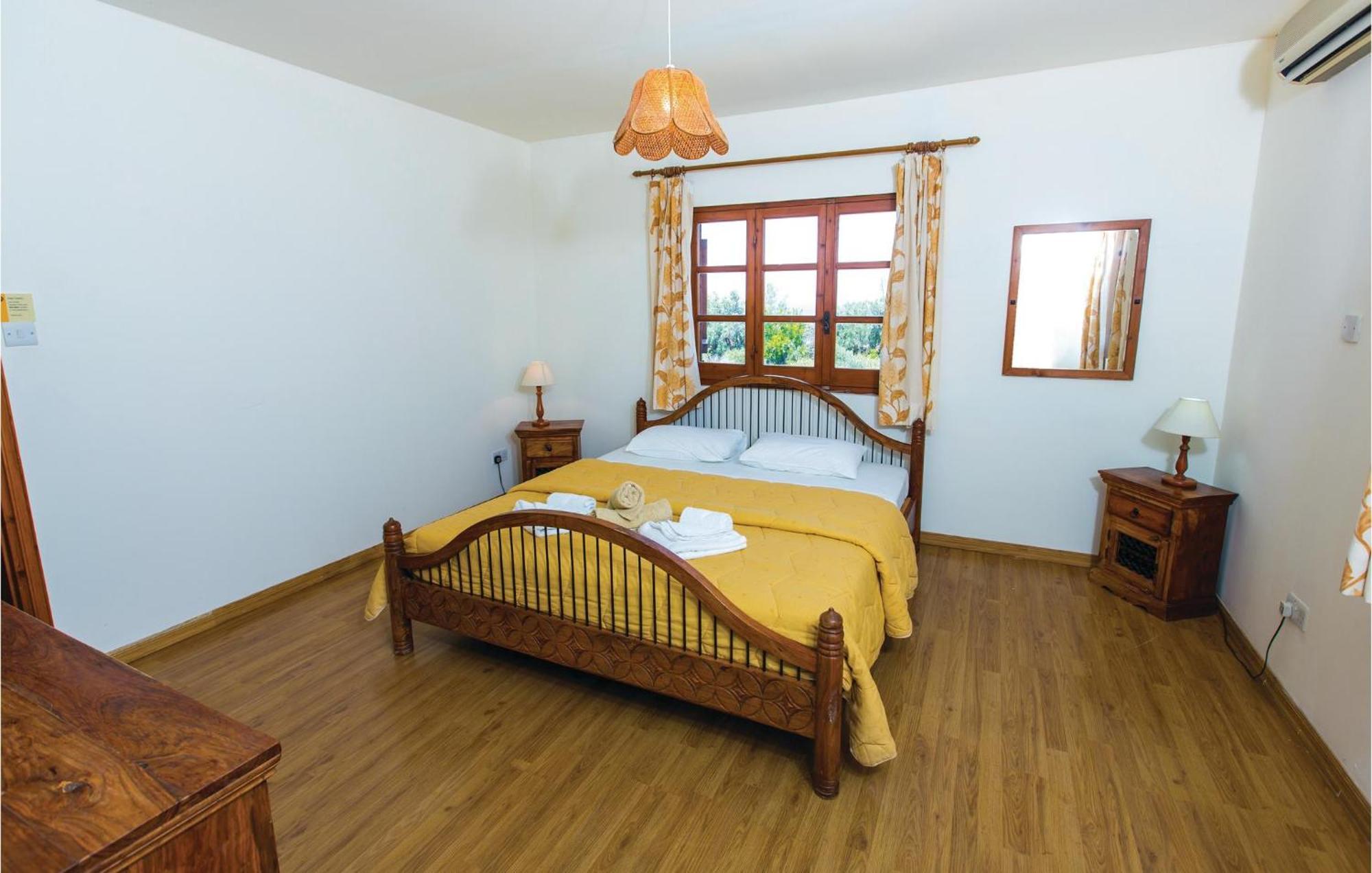 Amazing Home In Pomos With Wifi Exteriér fotografie