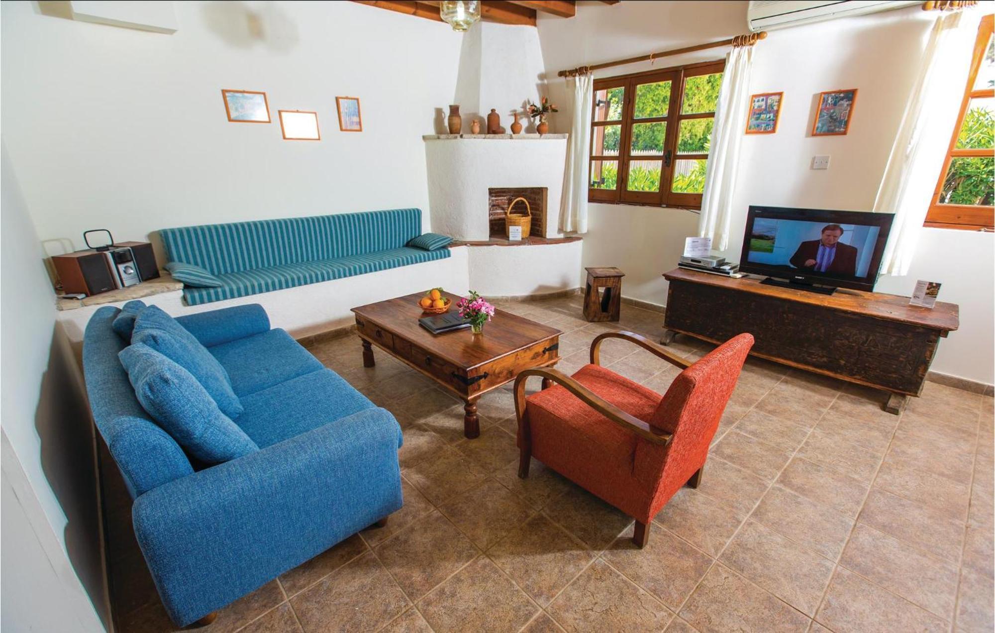 Amazing Home In Pomos With Wifi Exteriér fotografie